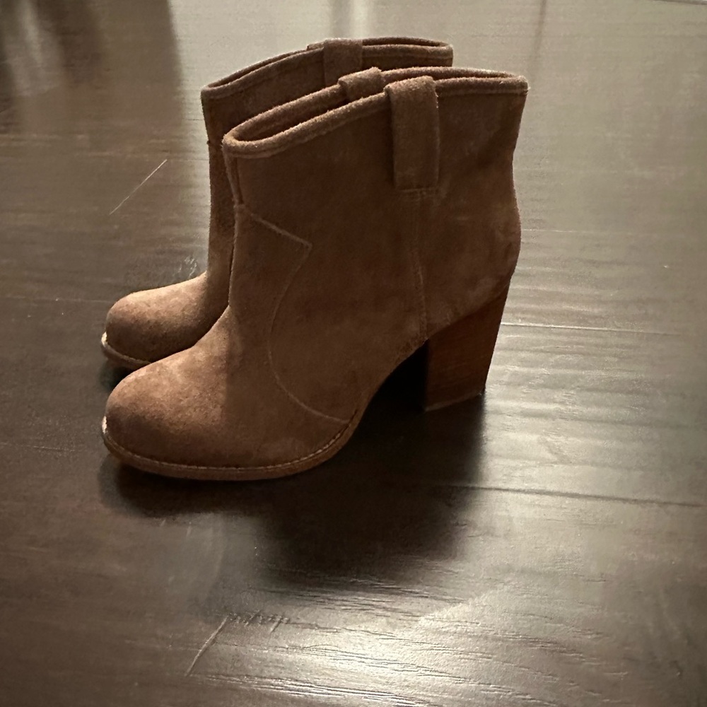 Splendid Tan Suede Ankle Booties